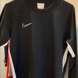 Black and white long sleeved Nike shirt